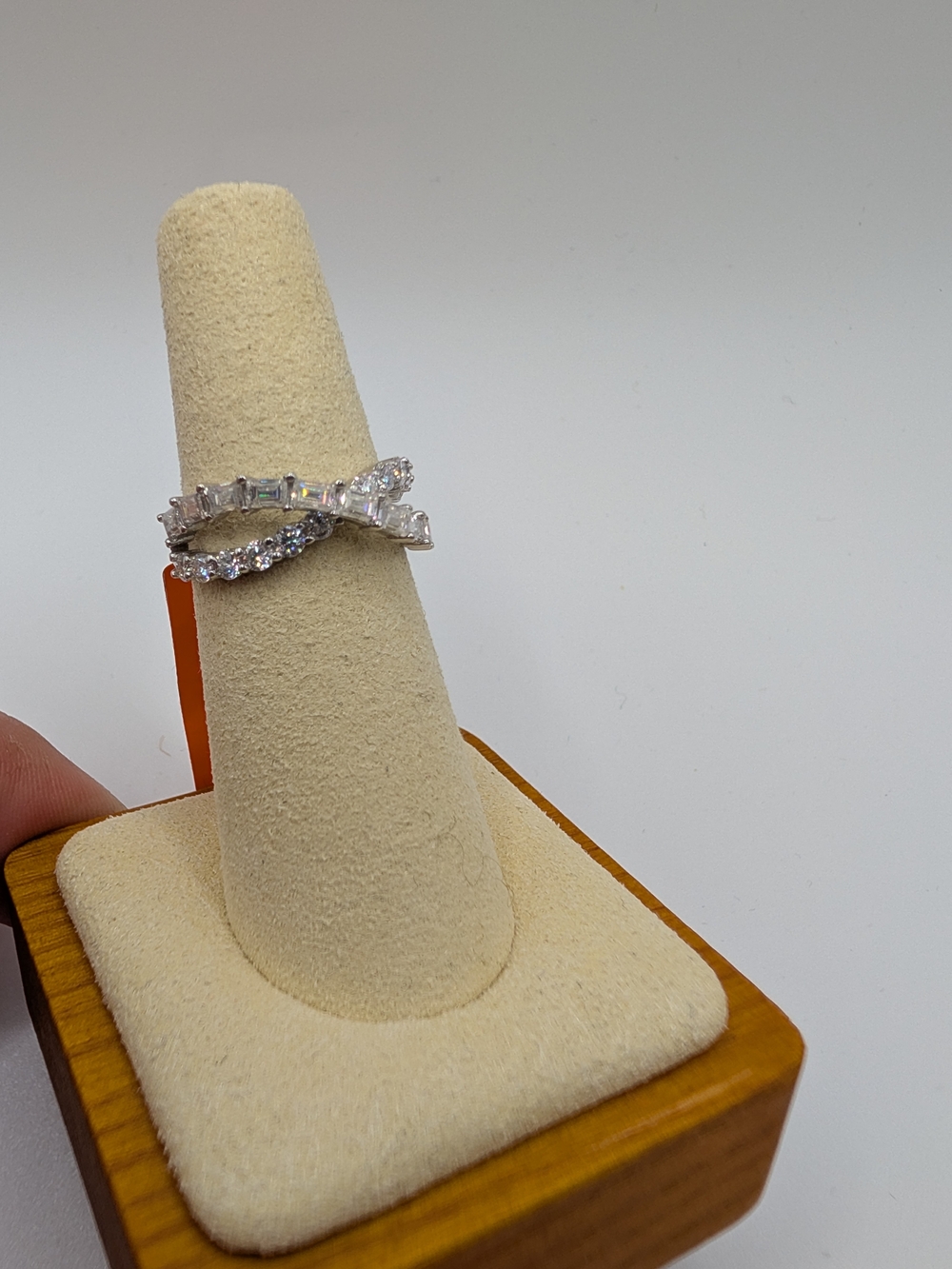 NWT Moissanite Criss Cross Ring 2.0 CTW 925 Sterling Silver Size 6